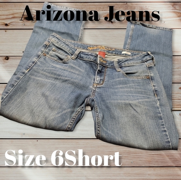 225euc Arizona Bootcut Jeans Sz 6 Short 